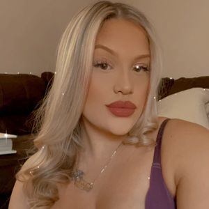 Meet your Posher, Gabriella